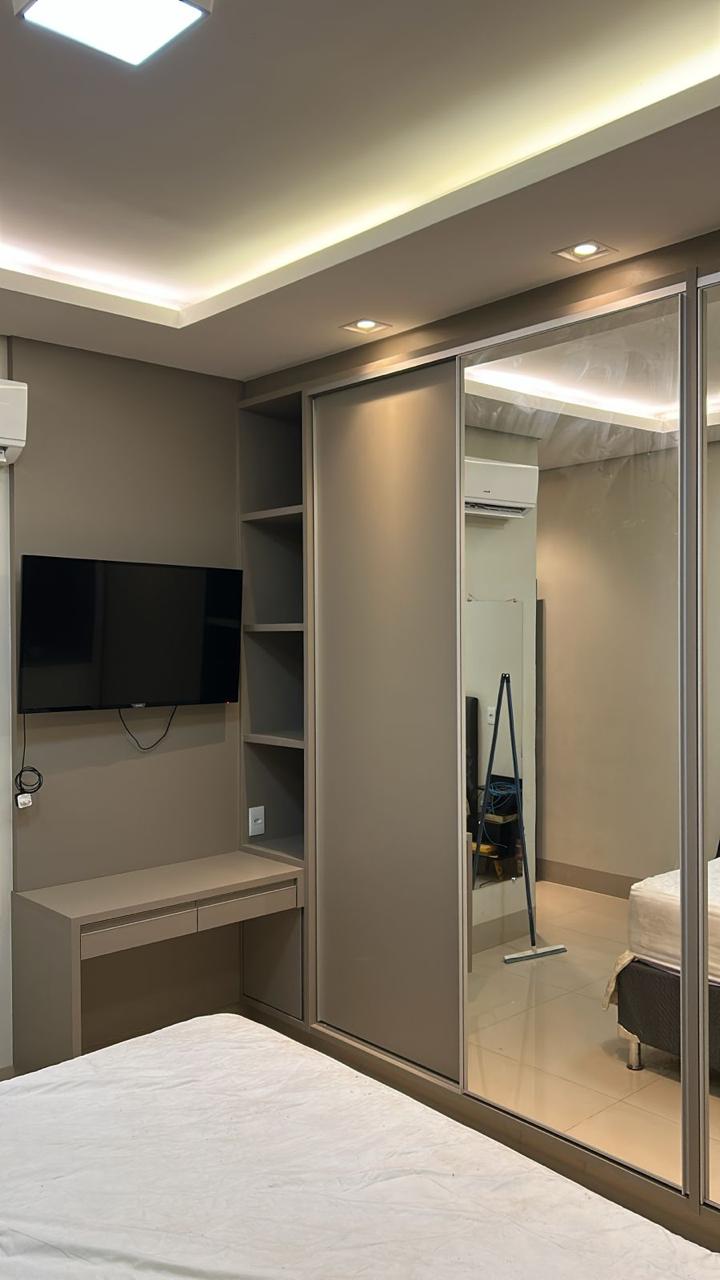 Guarda-roupa moderno